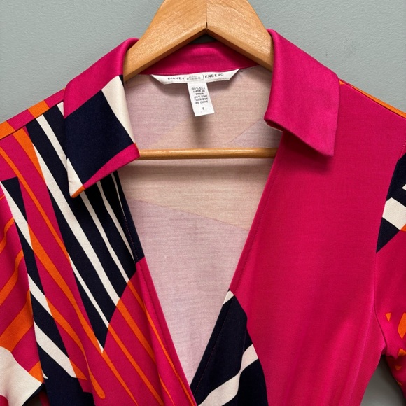 Diane Von Furstenberg Abstract Print Justin Wrap Dress 8 - Picture 3 of 9